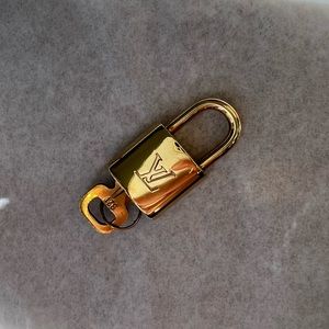 Louis Vuitton Lock and Key Working